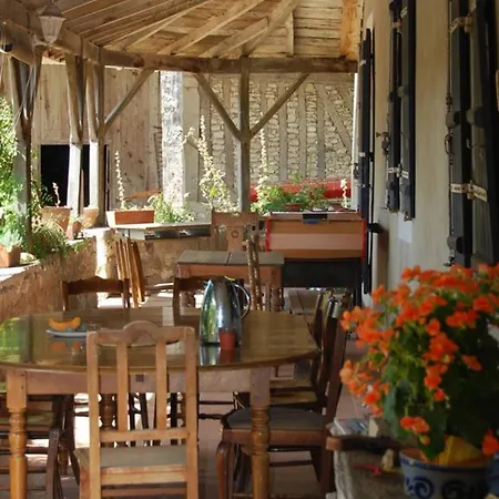 D'hotes Le Chintre Frühstückspension Queyssel