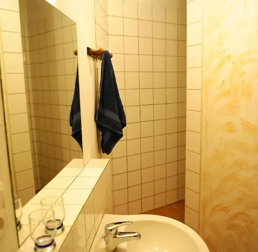 D'hotes Le Chintre Bed & Breakfast